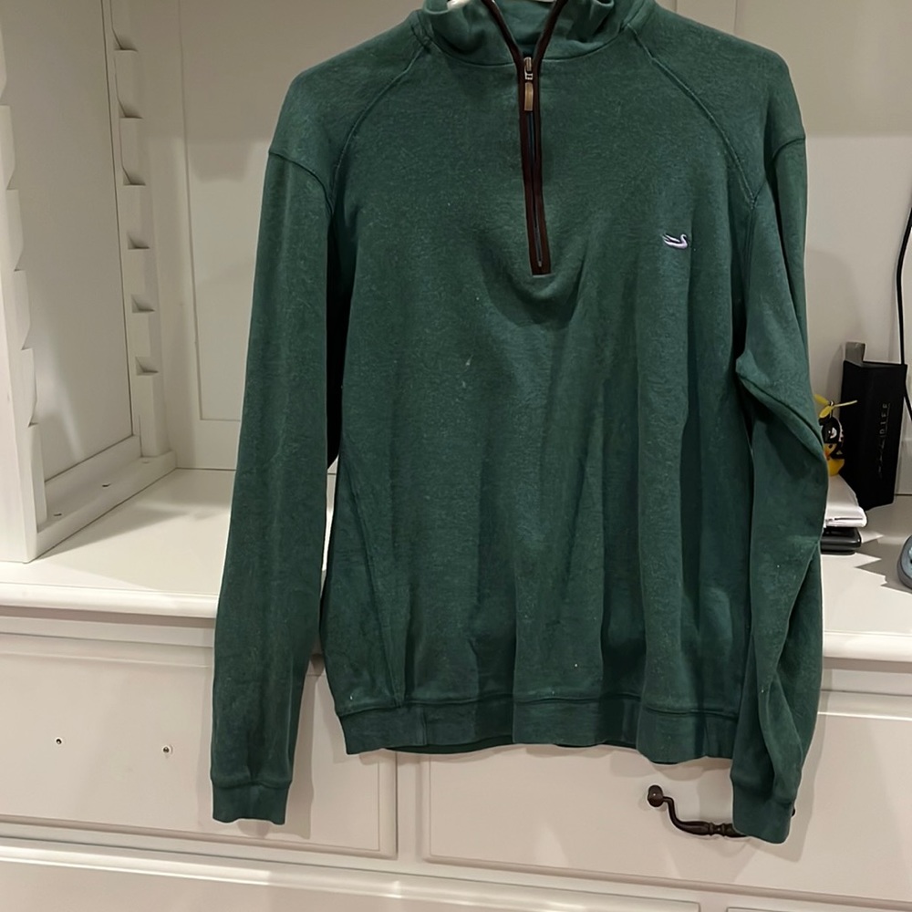 Worn just a few times southern tide quarter zip
